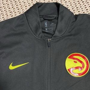 NBA NIKE Men’s Medium Atlanta Hawks Jacket